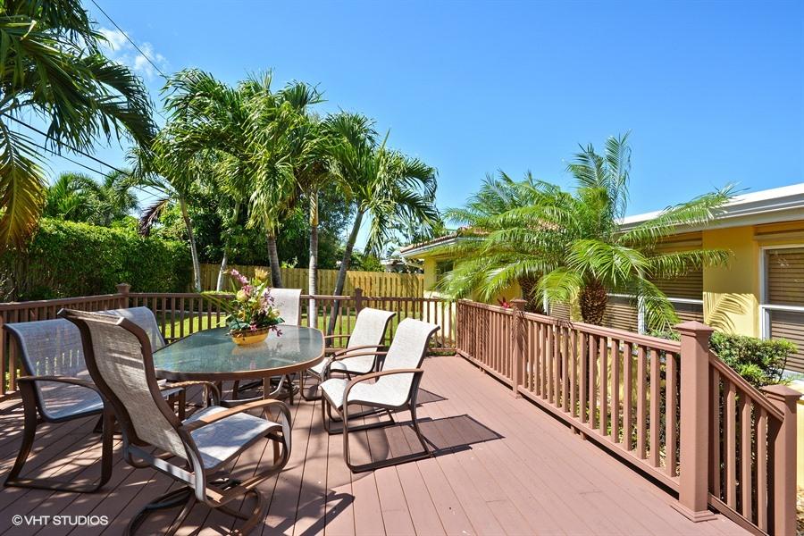 133 Southwest 8th Terrace Boca Raton, FL 33486 - Photo 14 of 18 Deck