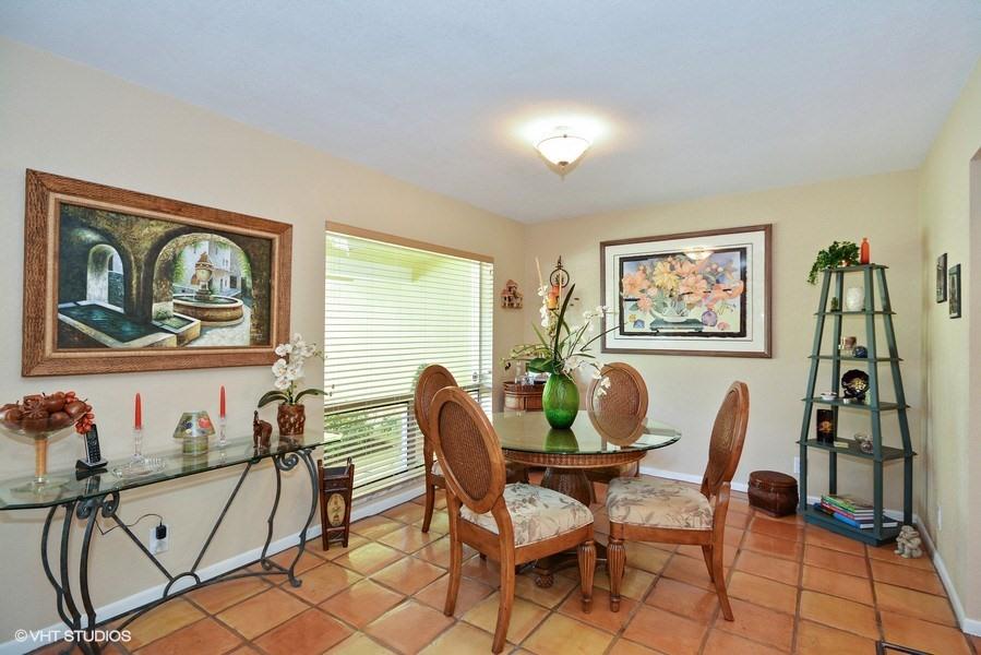 133 Southwest 8th Terrace Boca Raton, FL 33486 - Photo 4 of 18 Dining Area