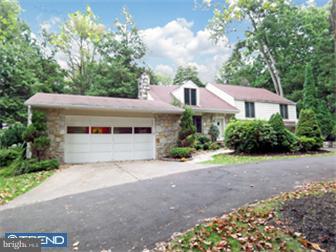 345 Brae Bourn Road Huntingdon Valley, PA 19006 - Photo 1 of 12 Exterior Front