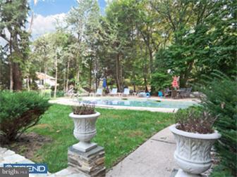 345 Brae Bourn Road Huntingdon Valley, PA 19006 - Photo 10 of 12 View