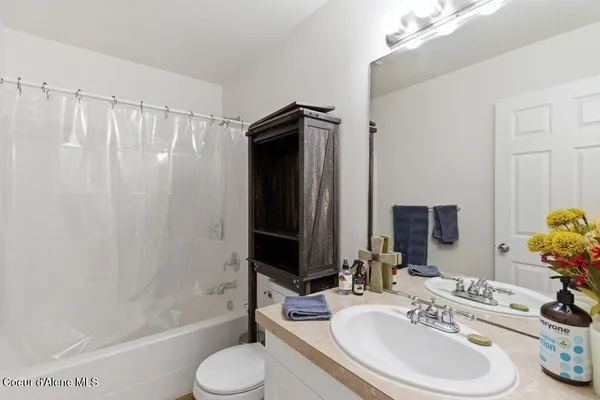 $435,000 | 1083 North Tubsgate Court, Post Falls, ID 83854