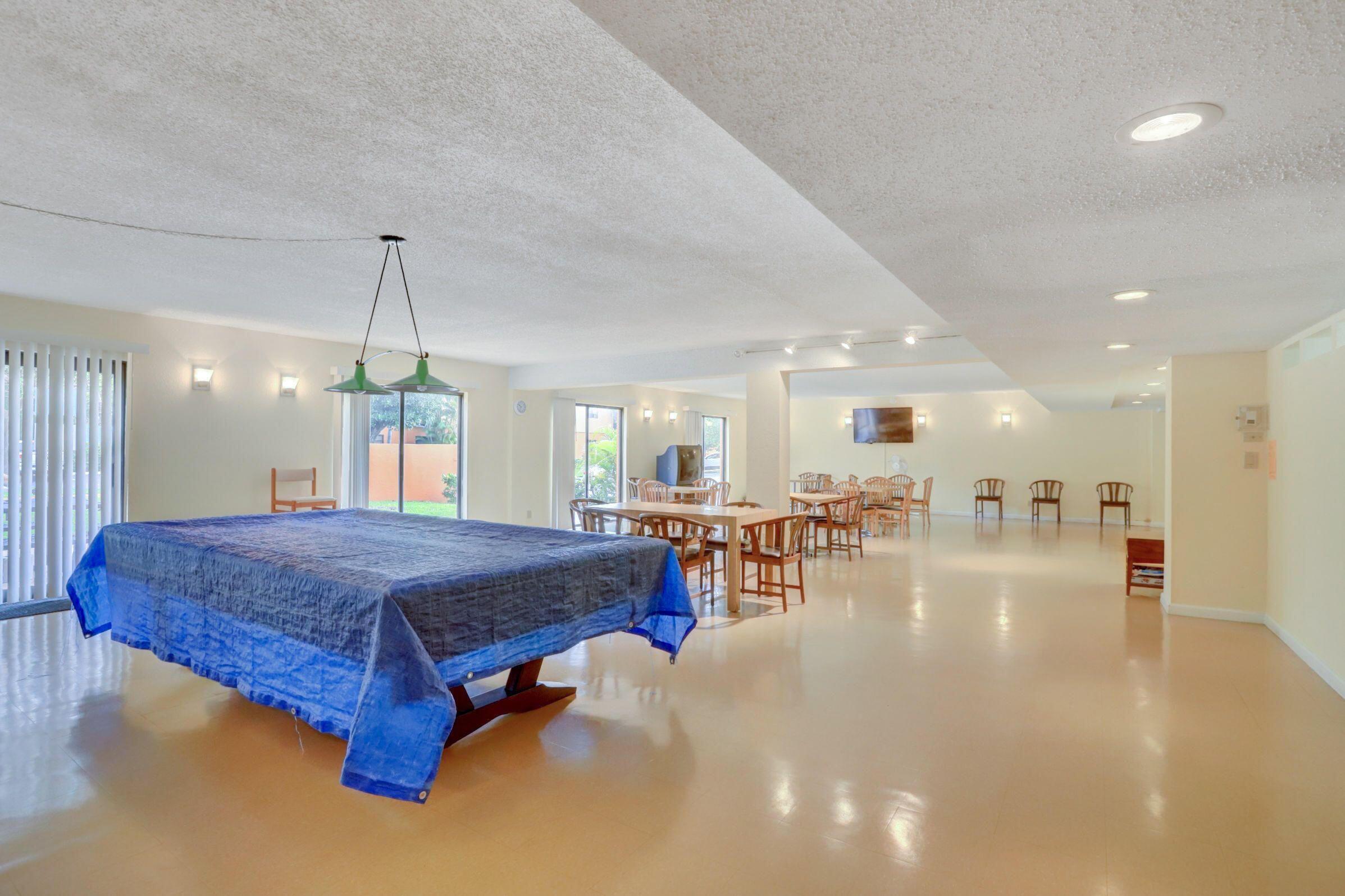 50 Southeast 12th Street, Unit 2260 Boca Raton, FL 33432 - Photo 21 of 27 Villa Valencia - common area