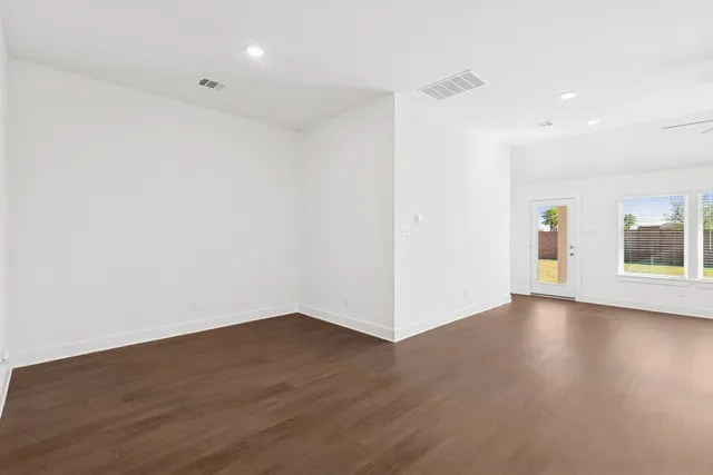 $350,990 | 14129 Baikal Mnr Drive, Santa Fe, TX 77510