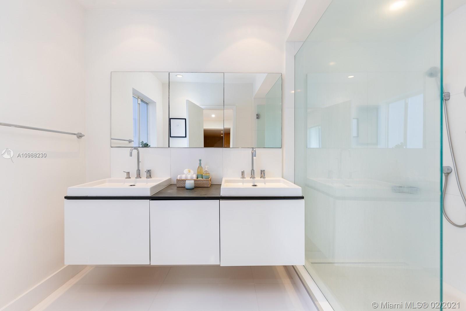 1885 Daytonia Road Miami Beach, FL 33141 - Photo 18 of 25 Gallery Image 18