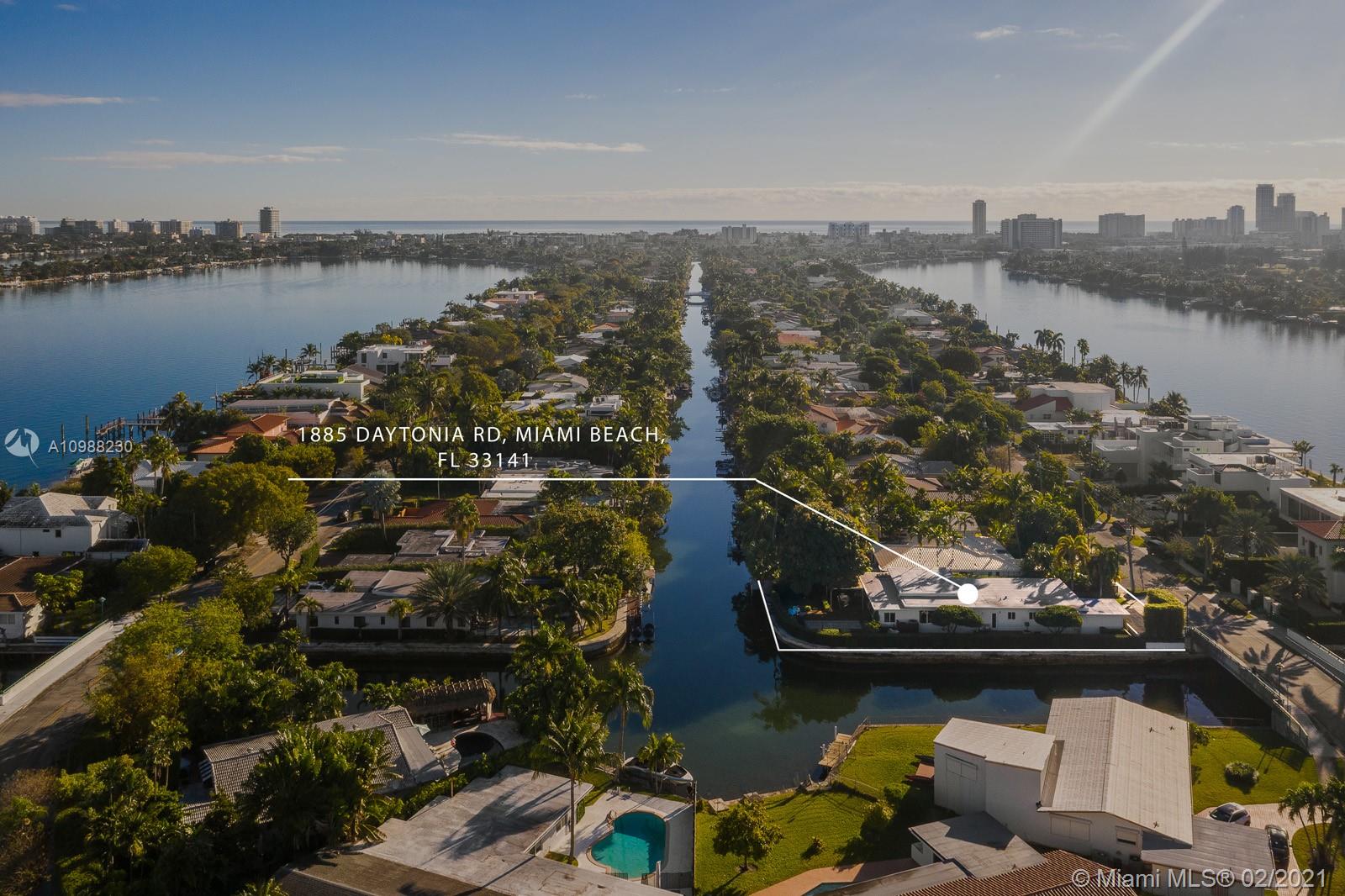 1885 Daytonia Road Miami Beach, FL 33141 - Photo 4 of 25 Gallery Image 4