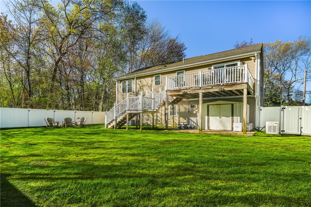 136 Bishop Hill Road Johnston, RI 02919 - Photo 5 of 29