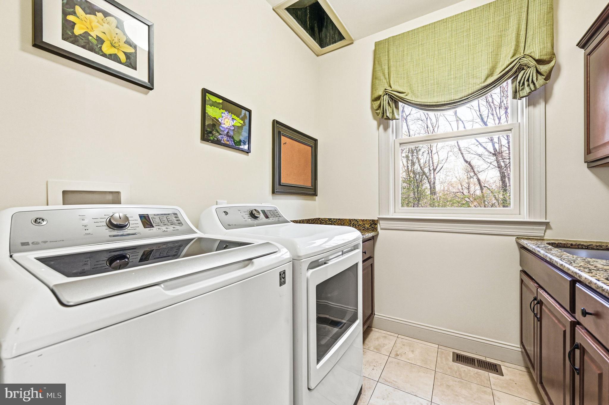 1714 Hickory Hill Road Chadds Ford, PA 19317 - Photo 29 of 82 a utility room with dryer and washer
