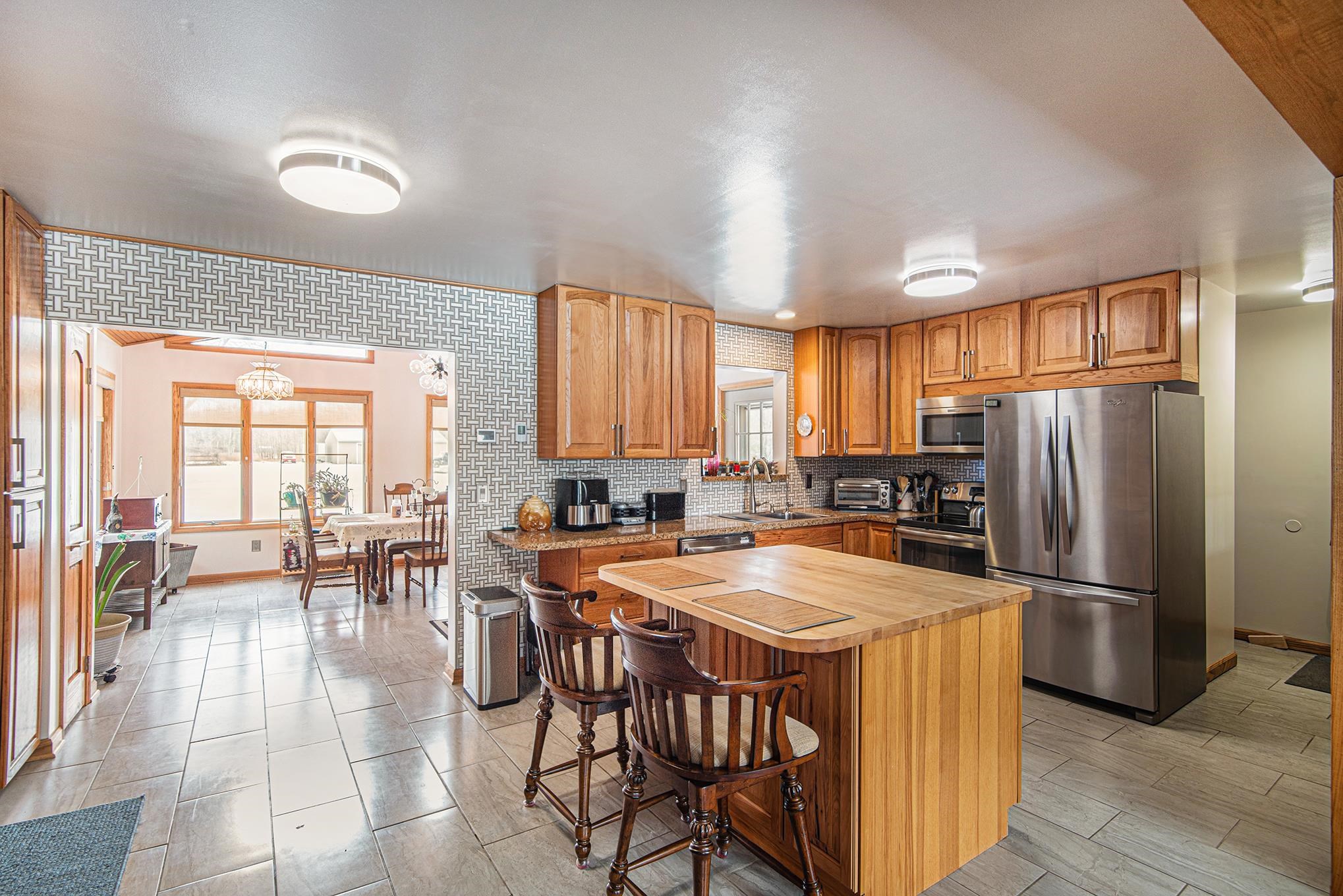10276 West Frances Road Flushing, MI 48433 - Photo 13 of 45 50102534-12.JPG