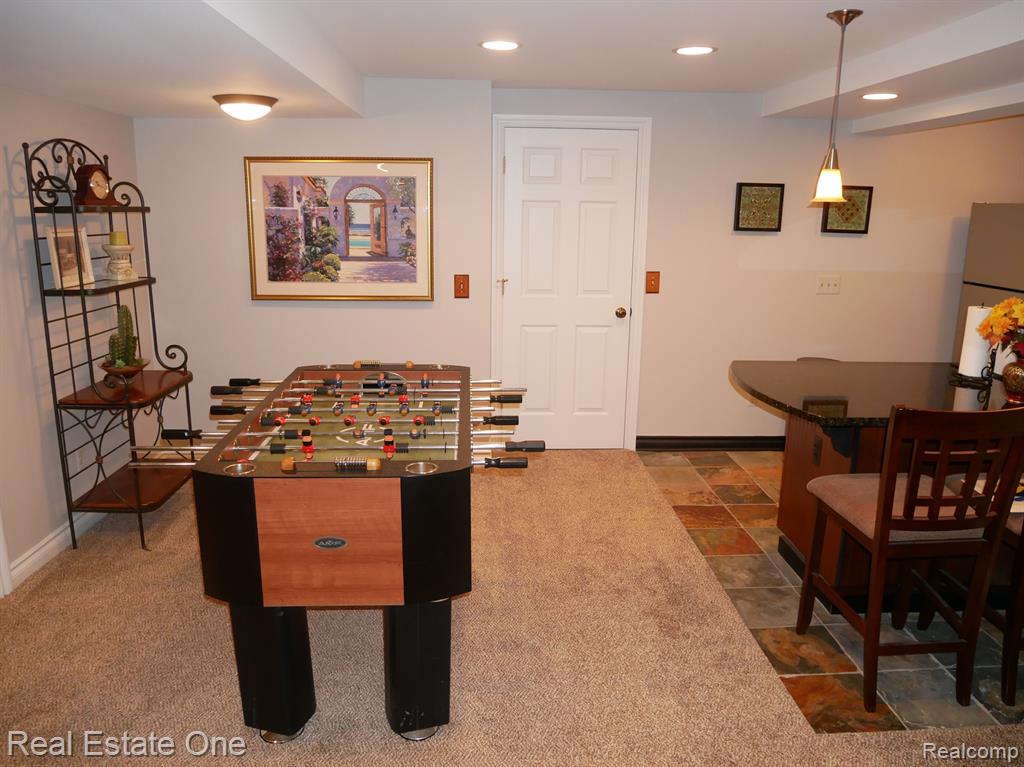 3328 Brompton Rochester Hills, MI 48309 - Photo 16 of 35