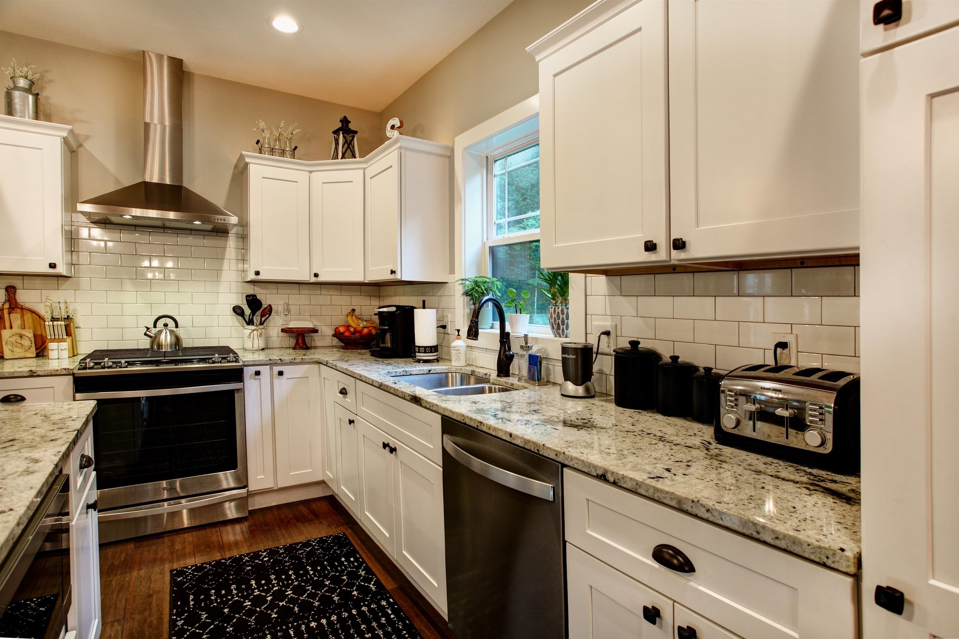 359 West Valley Road Maple City, MI 49664 - Photo 12 of 46