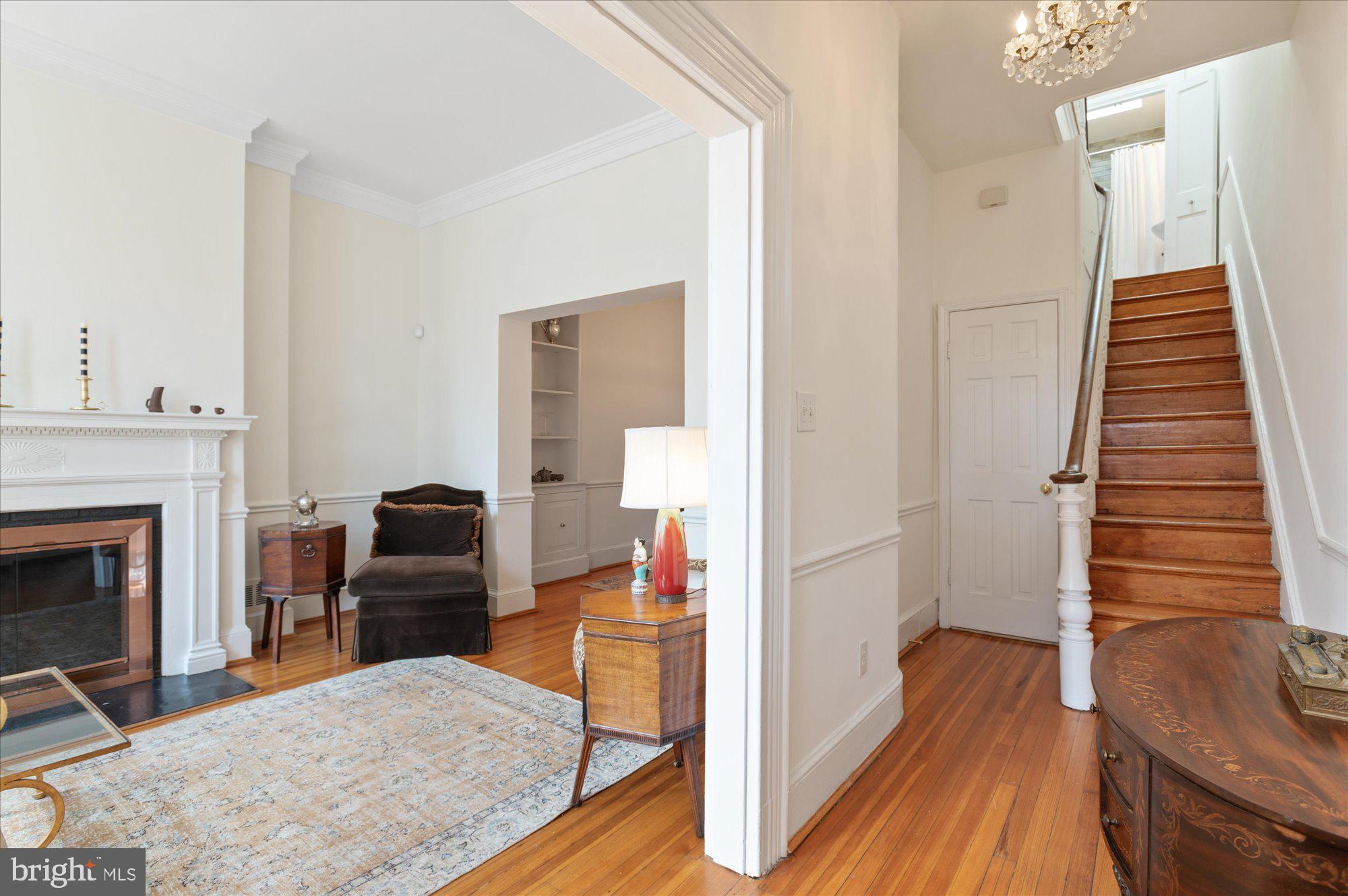 512 Independence Avenue Southeast Washington, DC 20003 - Photo 4 of 28 Foyer