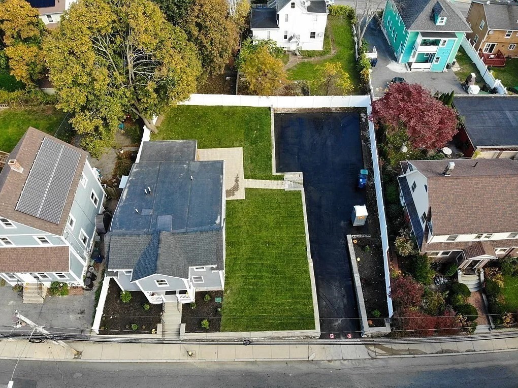 498 Beech Street Boston, MA 02131 - Photo 24 of 35