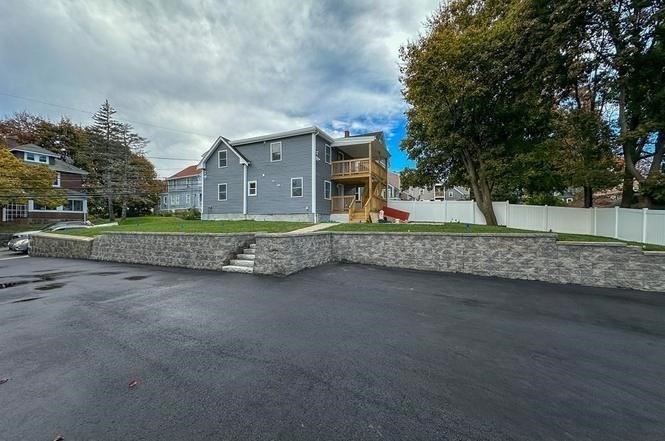 498 Beech Street Boston, MA 02131 - Photo 33 of 35