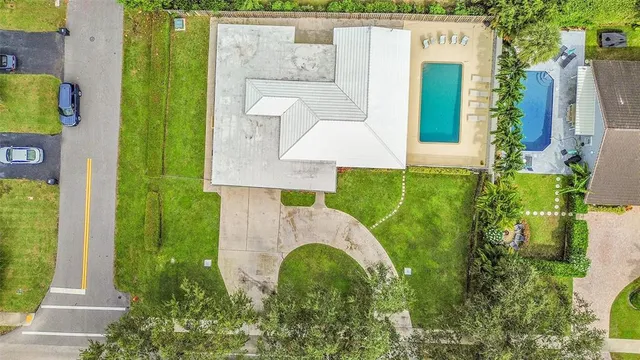 $798,788 | 2021 Northeast 24th Street, Lighthouse Point, FL 33064