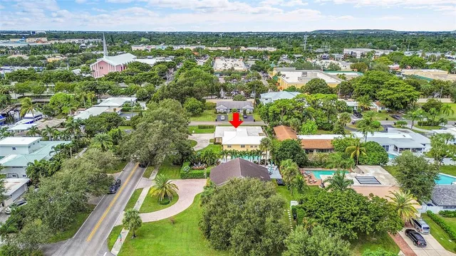 $798,788 | 2021 Northeast 24th Street, Lighthouse Point, FL 33064