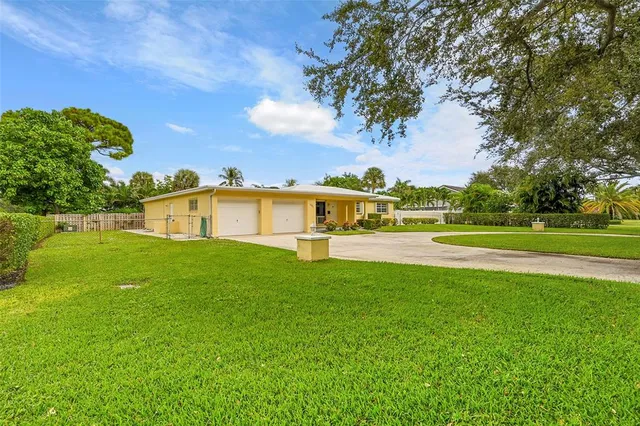 $798,788 | 2021 Northeast 24th Street, Lighthouse Point, FL 33064