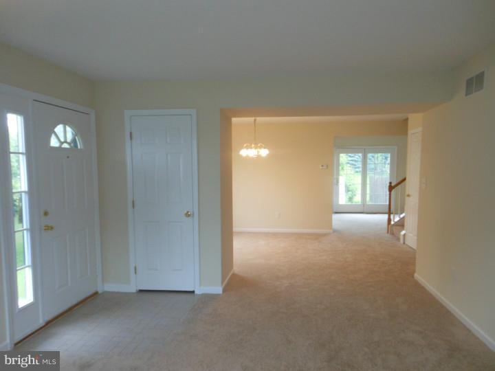 613 Frederick Street Reading, PA 19607 - Photo 5 of 23