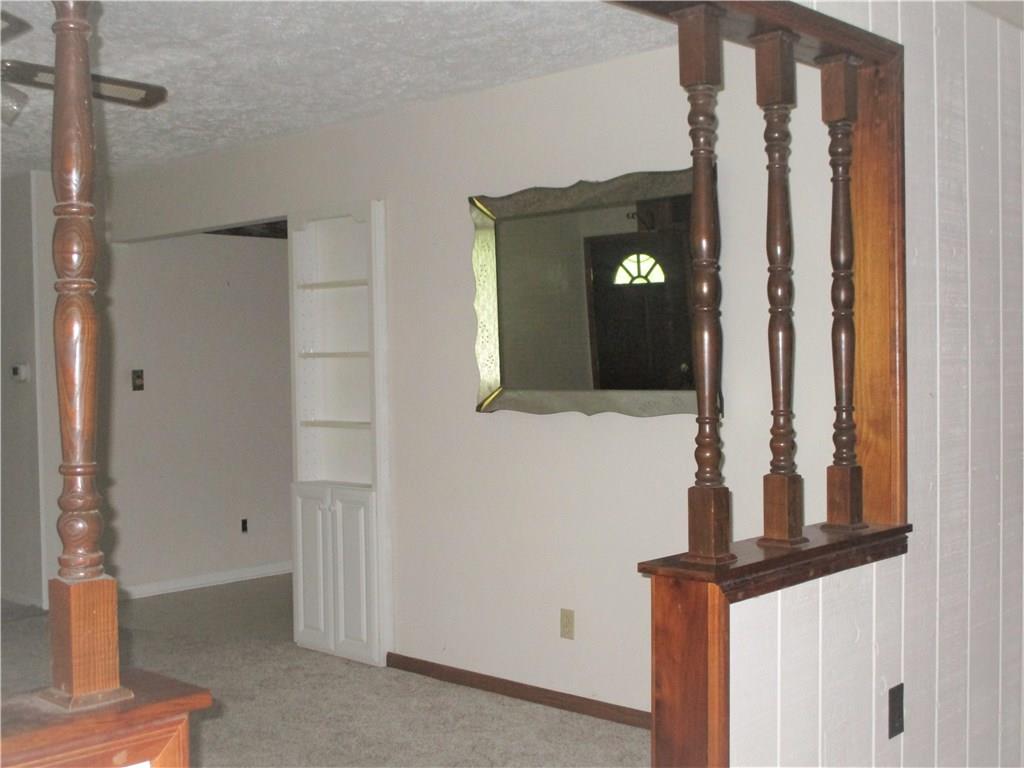 602 Griffith Road Greenwood, IN 46143 - Photo 3 of 23 Gallery Image 3