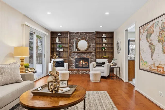 $625,000 | 312 Leeds Court, Naperville, IL 60565