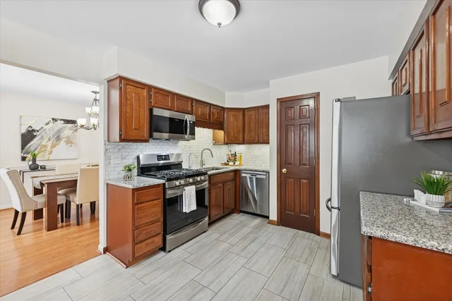 $625,000 | 312 Leeds Court, Naperville, IL 60565