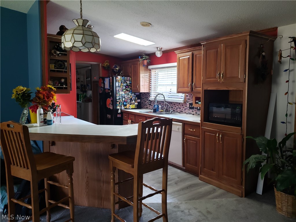13661 Ravenna Road Chardon, OH 44024 - Photo 4 of 35 Gallery Image 4