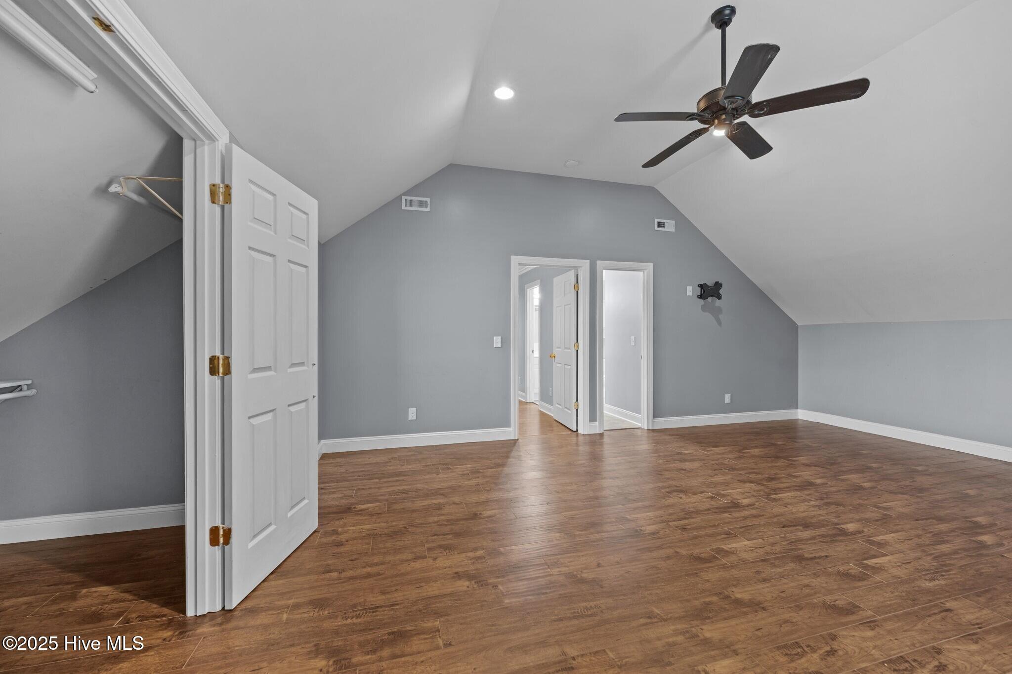 1443 Bland Howell Road Kinston, NC 28504 - Photo 23 of 39 Upstairs bed 4