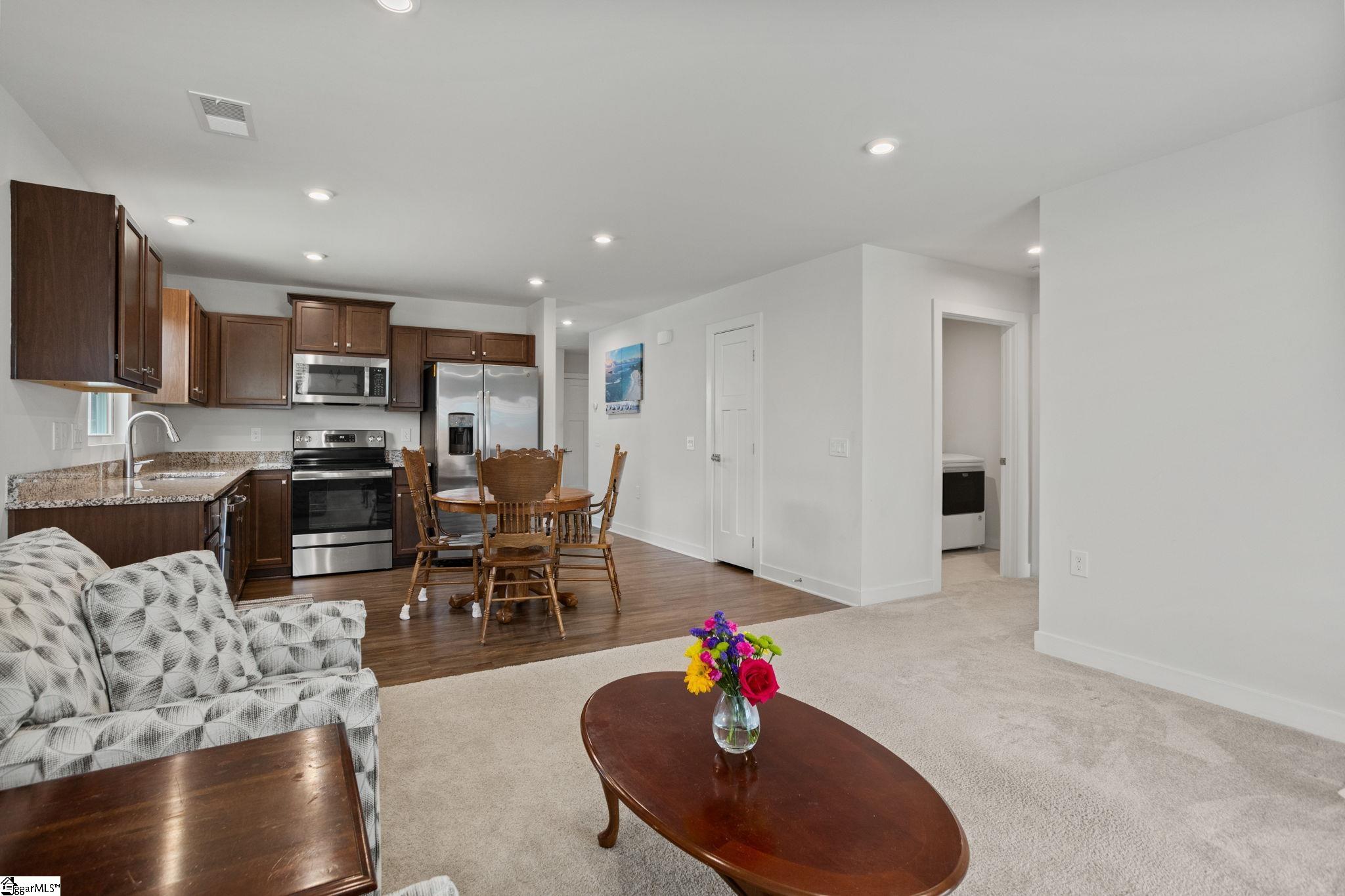 230 Bending Branch Road Greenville, SC 29605 - Photo 25 of 37 Gallery Image 25