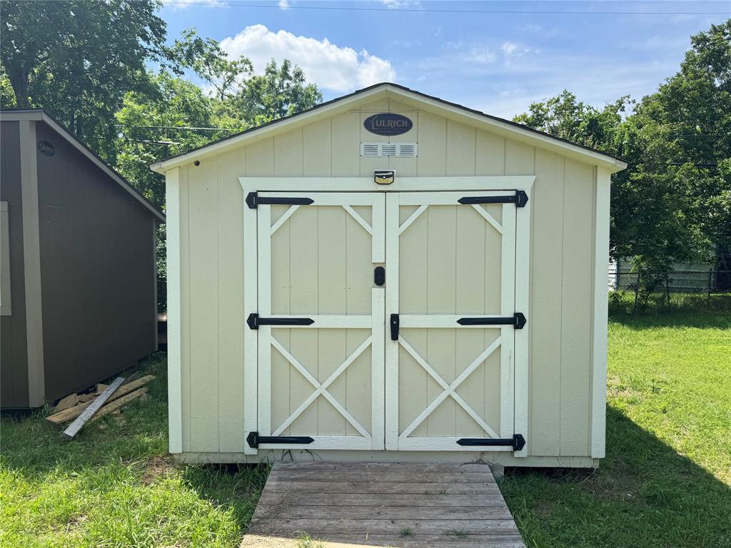 104 Richard Lane Azle, TX 76020 - Photo 18 of 22 10x12 barn 1,
