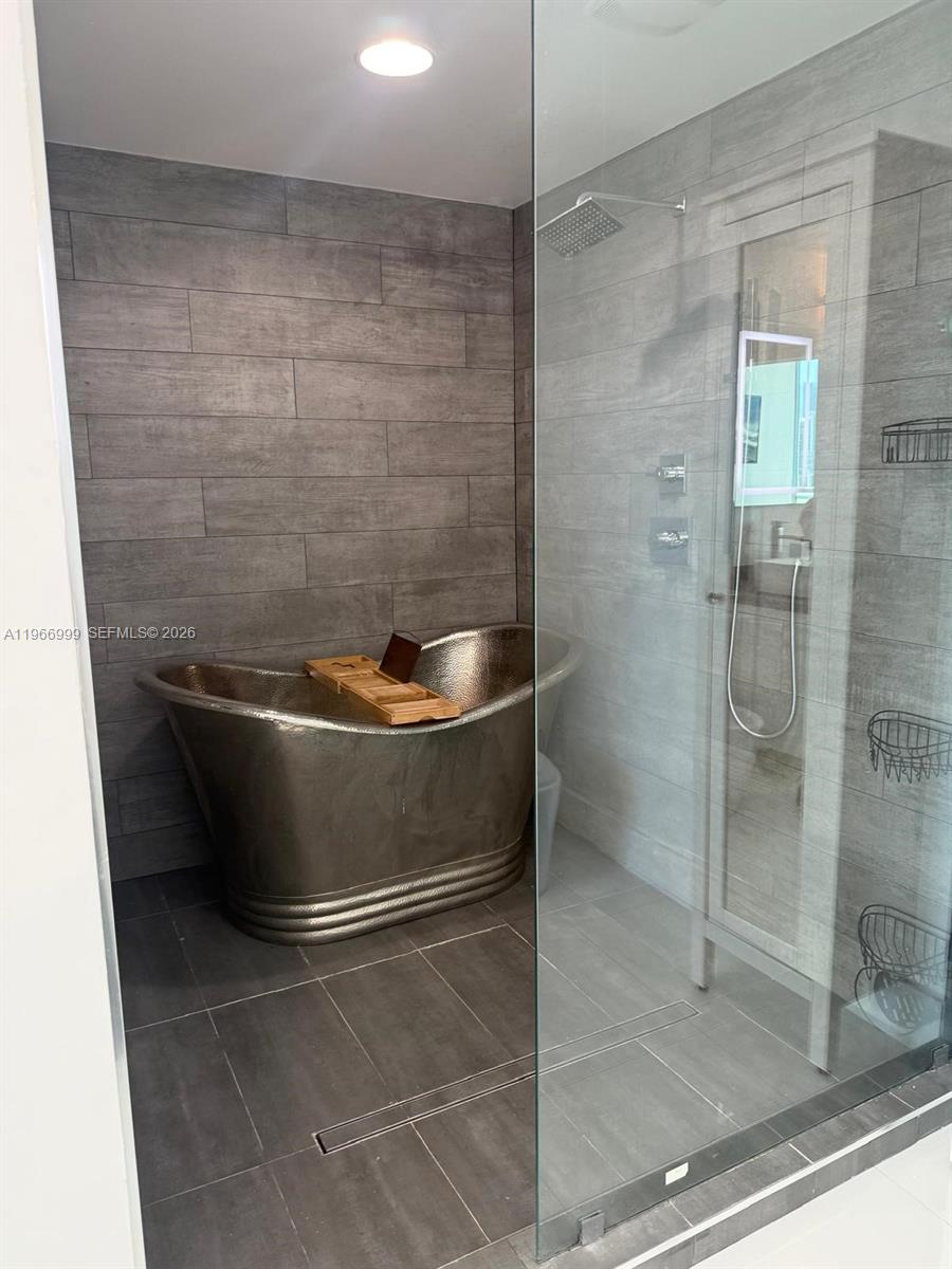 888 Biscayne Boulevard, Unit 3101 Miami, FL 33132 - Photo 19 of 35