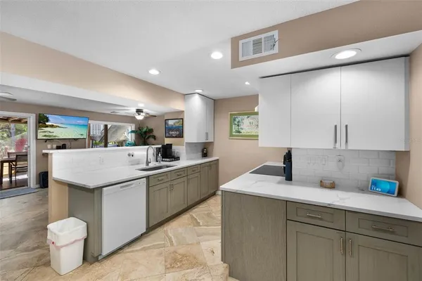 $1,200,000 | 6110 Bear Trail, Weeki Wachee, FL 34607