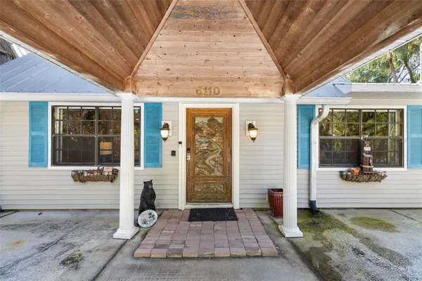 $1,200,000 | 6110 Bear Trail, Weeki Wachee, FL 34607