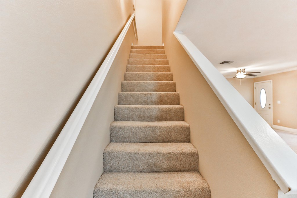 1133 Persimmon Avenue, Unit 7 El Cajon, CA 92021 - Photo 21 of 29 a view of entryway