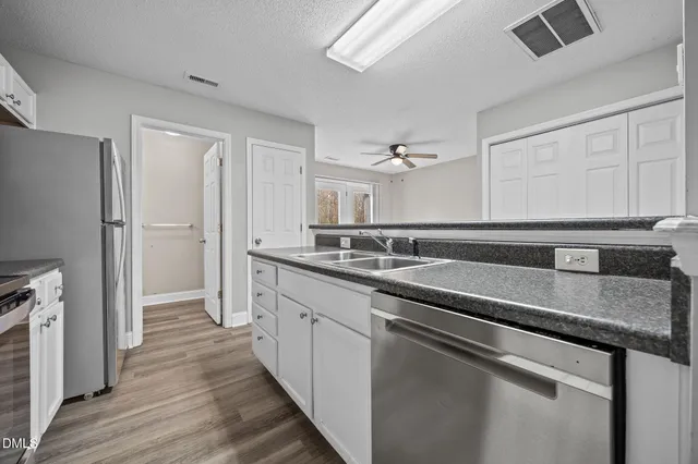 $1,350 | 107 Laura Lane, Unit B, Lillington, NC 27546