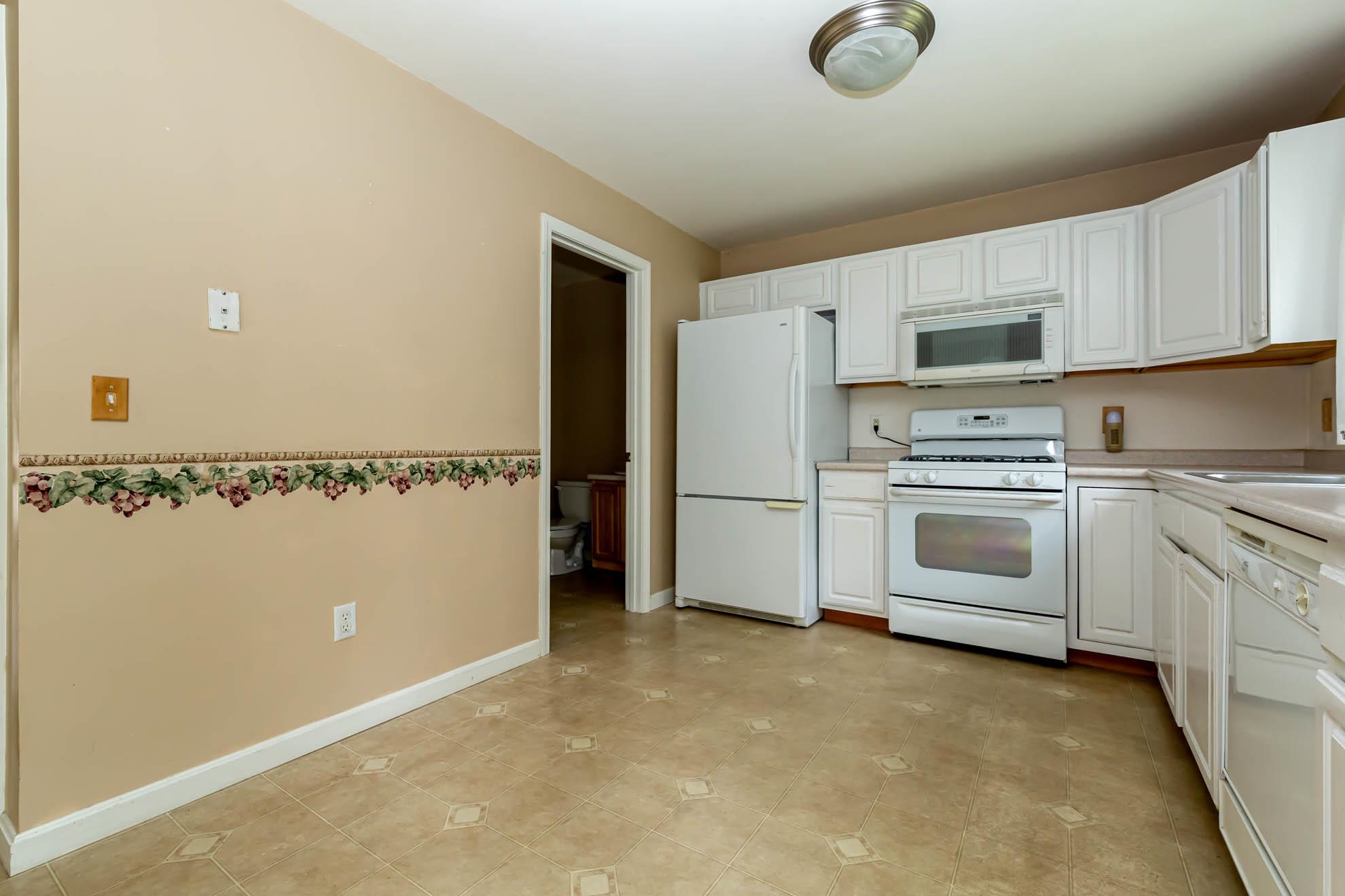 21 Mulberry Lane Amherst, NH 03031 - Photo 11 of 30