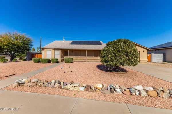 $425,000 | 30 East 14th Avenue, Apache Junction, AZ 85119