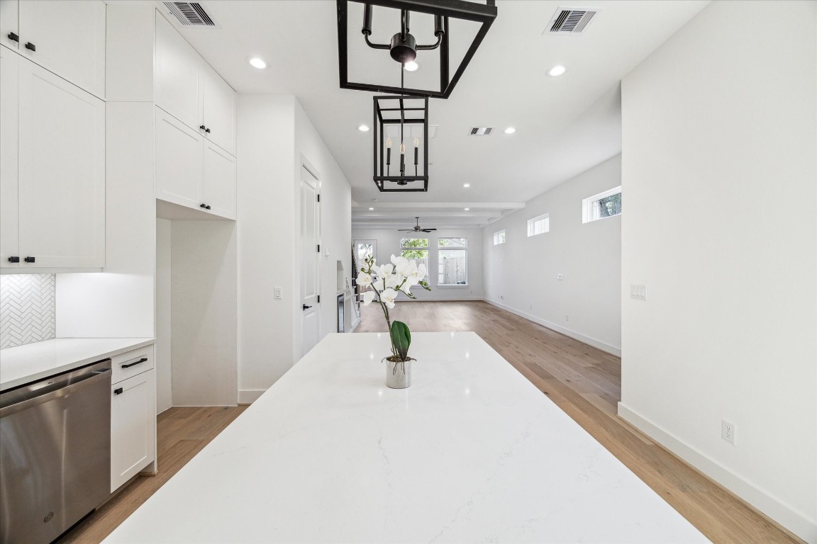 5337 Larkin Street Houston, TX 77007 - Photo 15 of 37 Aesthetic lines, refined finishes, and a harmonious flow make this a very unique home.