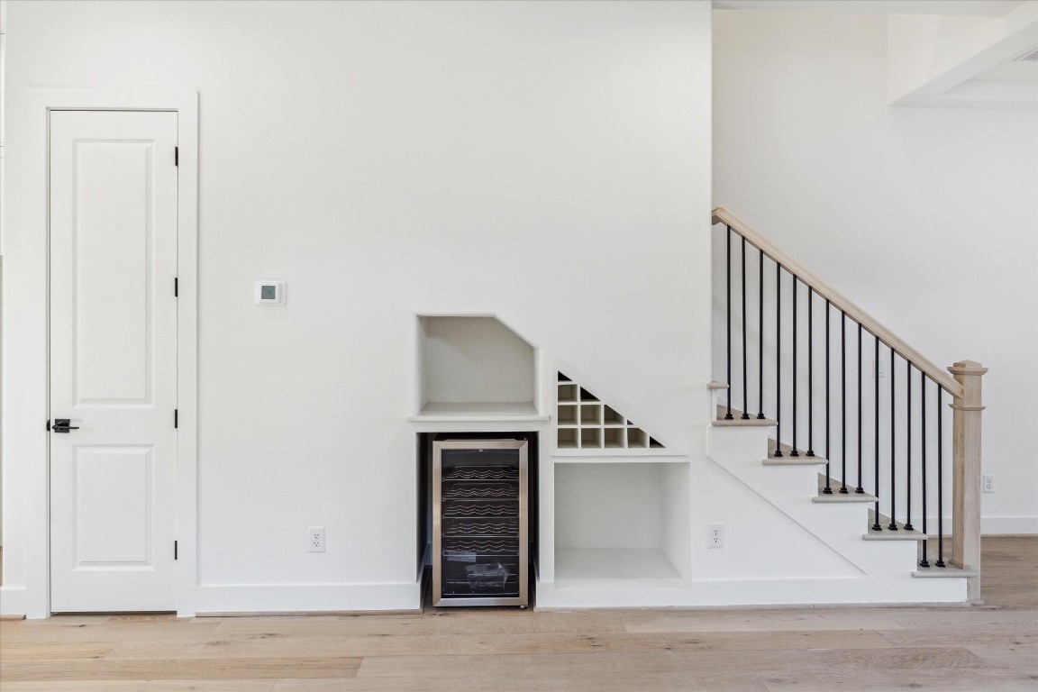 5337 Larkin Street Houston, TX 77007 - Photo 17 of 37 Perfectly positioned, the dining area flows effortlessly into the living and kitchen spaces, ideal for hosting and entertaining.