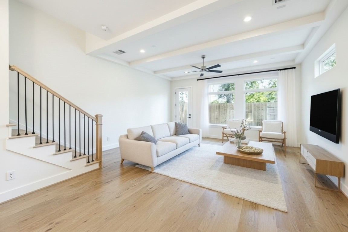 5337 Larkin Street Houston, TX 77007 - Photo 6 of 37 Effortless elegance that makes you feel instantly at home.