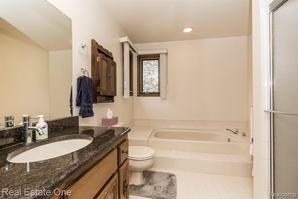 3400 Edmunton Drive Rochester Hills, MI 48306 - Photo 18 of 28