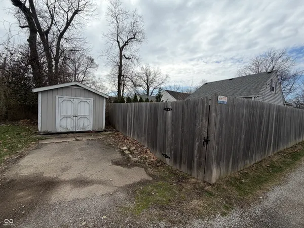 $2,350 | 6191 Crittenden Avenue, Indianapolis, IN 46220