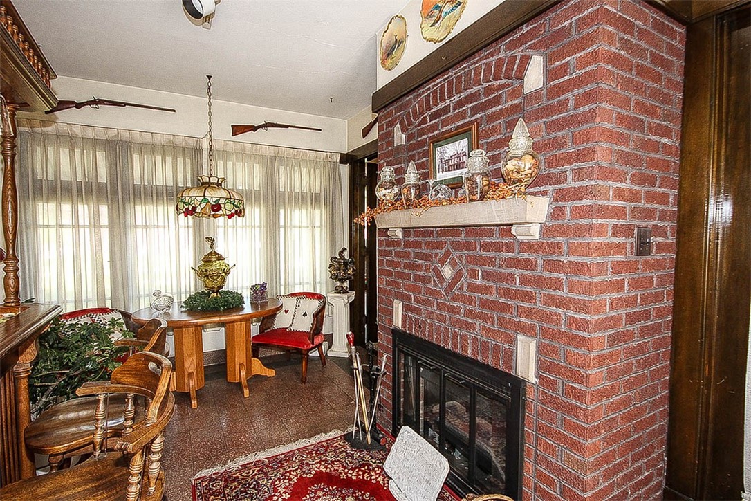 201 North Hickory Street Assumption, IL 62510 - Photo 7 of 30