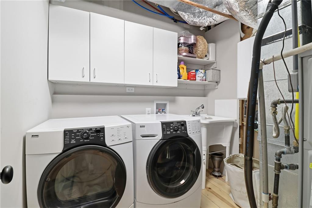 59 Falcon Heights Jasper, GA 30143 - Photo 39 of 47 a utility room with dryer and washer