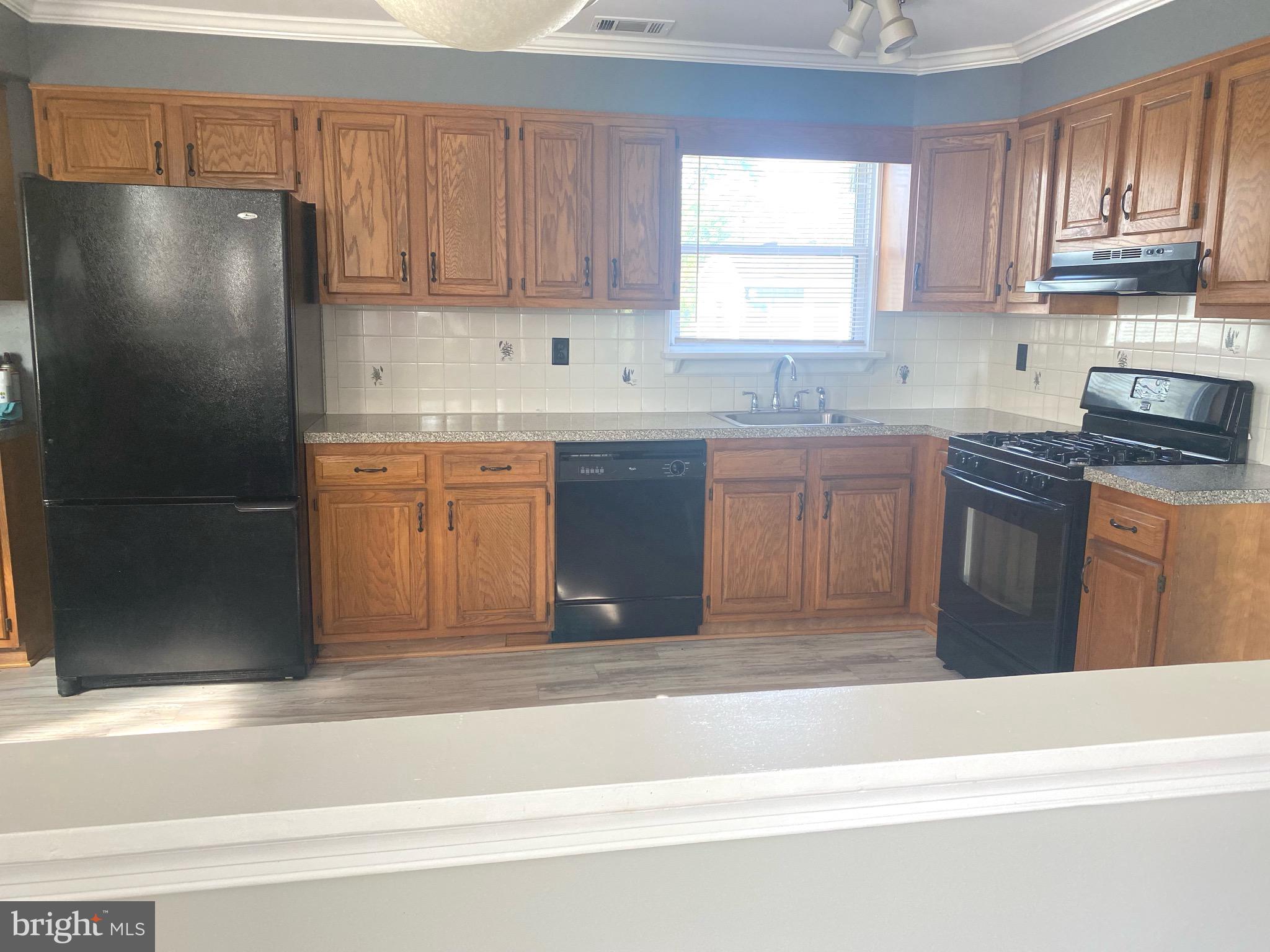 413 7th Avenue Lindenwold, NJ 08021 - Photo 8 of 19