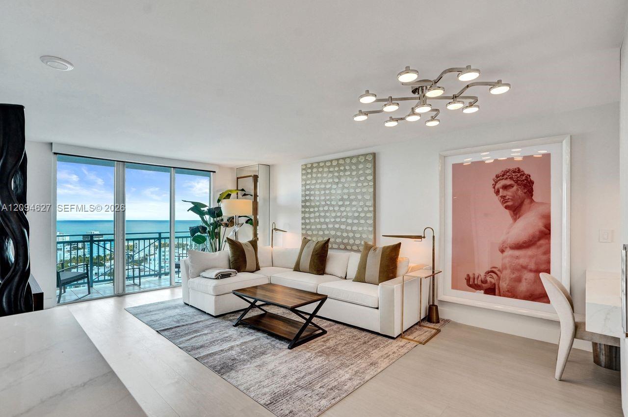 90 Alton Road, Unit 2407 Miami Beach, FL 33139 - Photo 7 of 78 Gallery Image 7