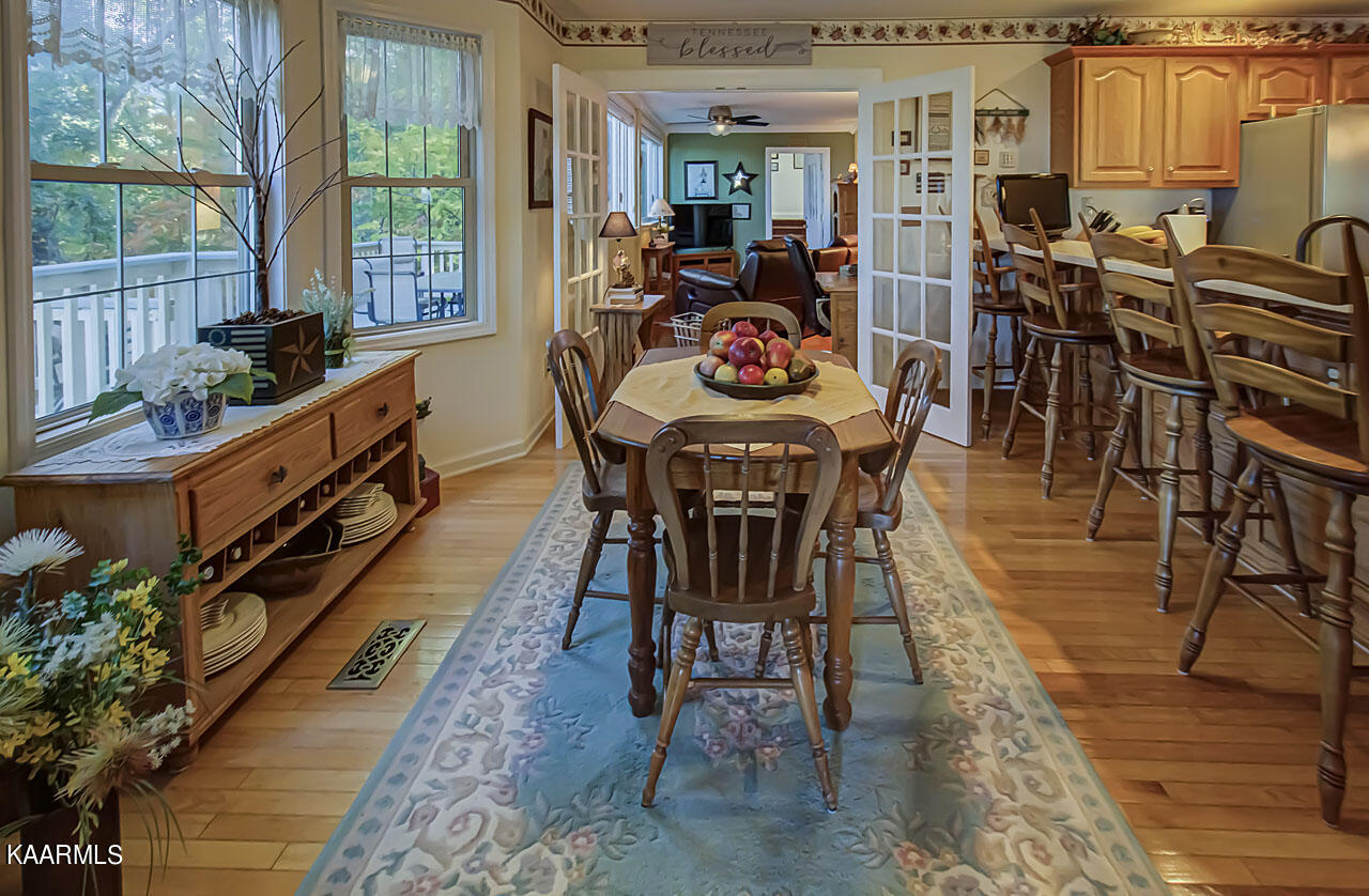 331 Kelly Ridge Road Townsend, TN 37882 - Photo 22 of 60 Breakfast Room w/Bay Window