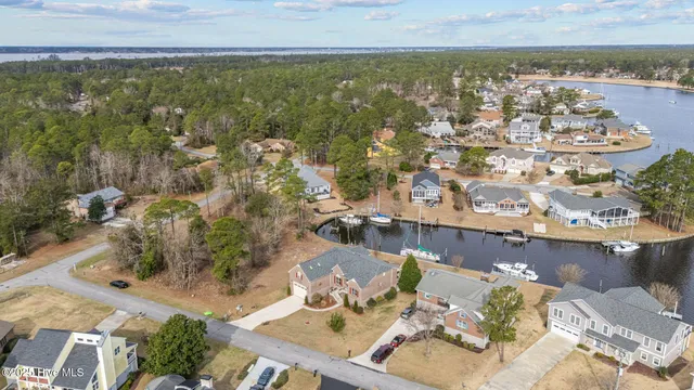 $597,000 | 905 Spar Court, New Bern, NC 28560