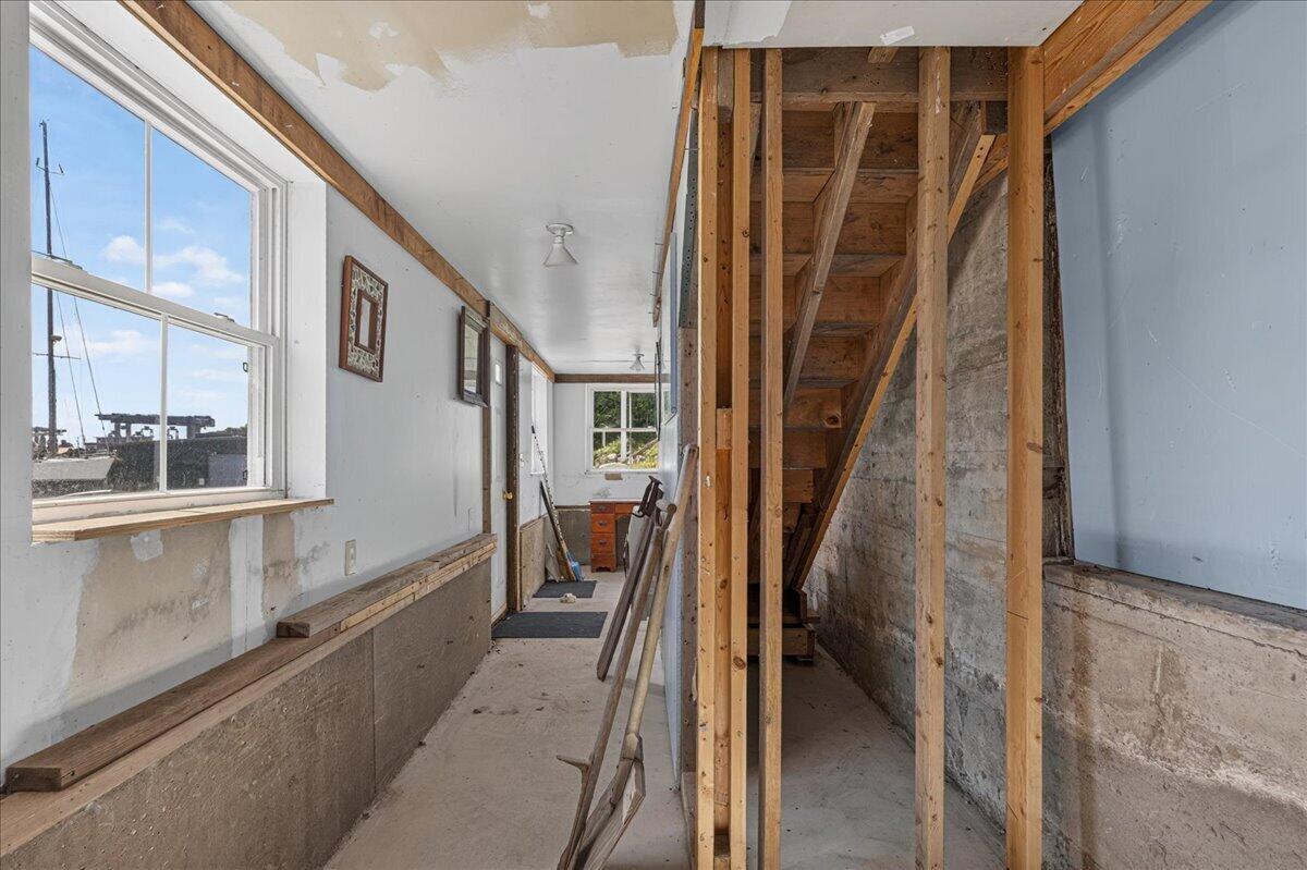 104 Front Street Belfast, ME 04915 - Photo 22 of 36 28-104 Front St.-28