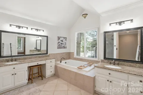 $635,000 | 8916 Oxfordshire Court, Huntersville, NC 28078