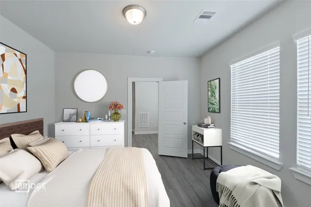 $2,010 | 341 Huisache Street, Lake Jackson, TX 77566