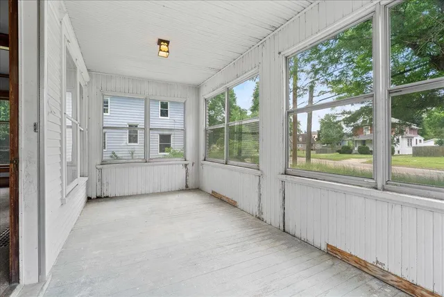 $159,000 | 916 Wildwood Avenue, Jackson, MI 49202